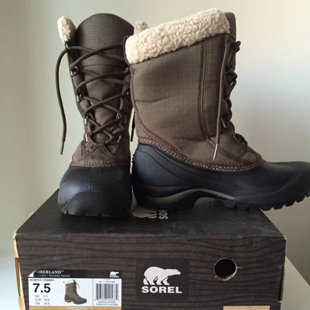 Never worn Sorel women’s winter boots - Picture 5 of 7